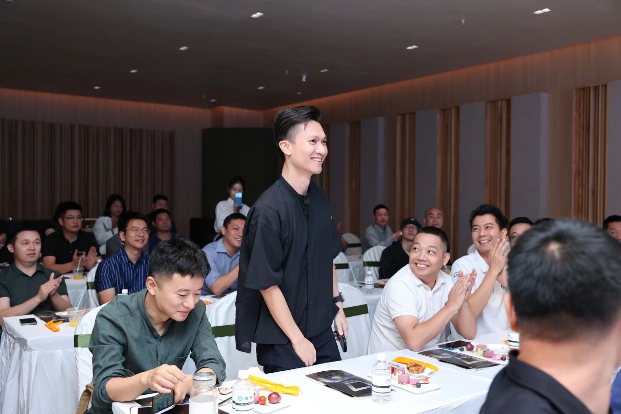 1730093072546215.jpg 1730093072546215.jpg