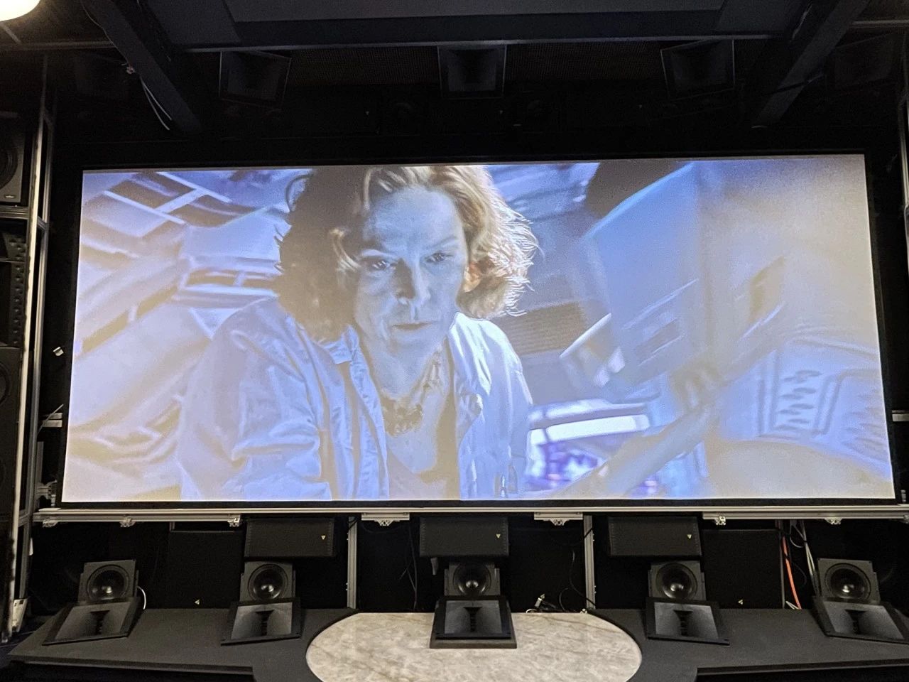 1736906090799247.jpg 1736906090799247.jpg