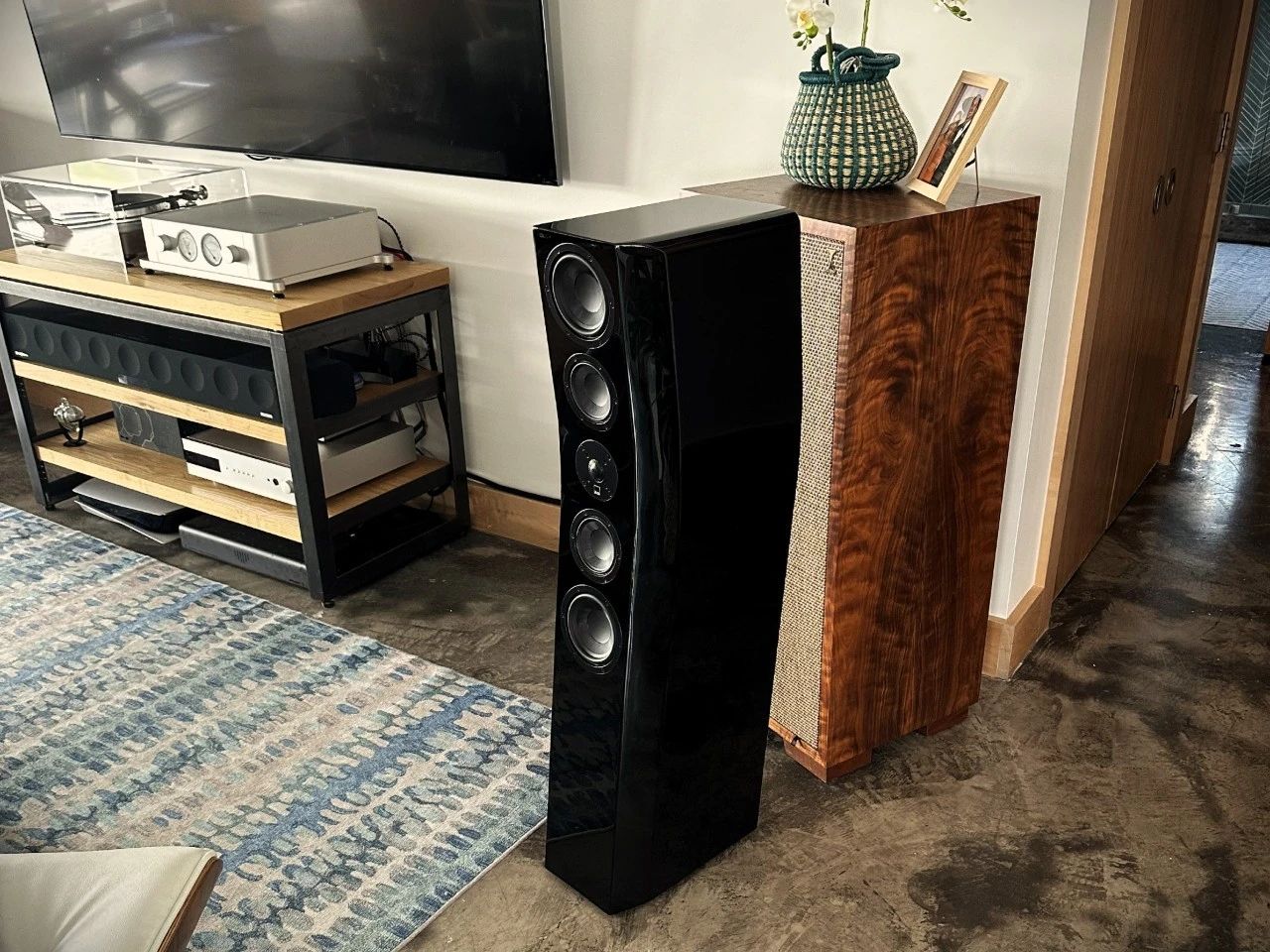 1741917234529622.jpg 1741917234529622.jpg