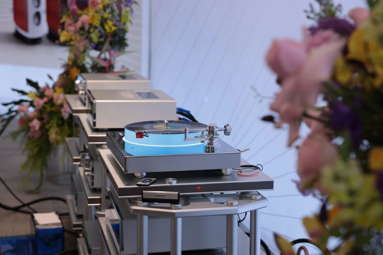 1752042190501313.jpg 1752042190501313.jpg