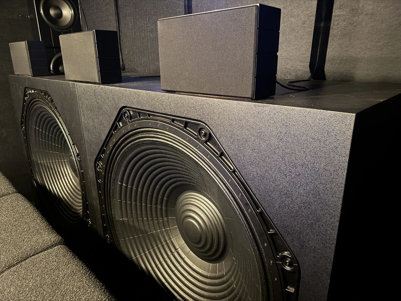 1758506013586518.jpg 1758506013586518.jpg